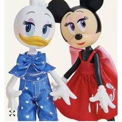 Disney's Minnie Mouse and Daisy Duck dolls, 9" Height