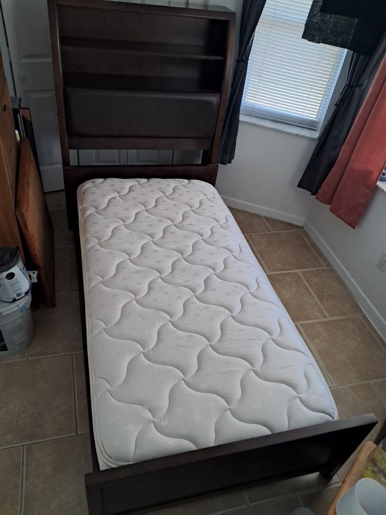 Twin Bed With Mattress