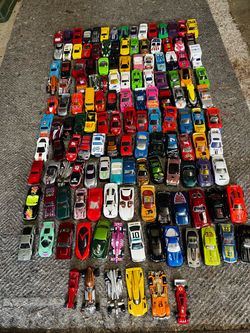 Hot Wheels Collectibles.  Bag 120 ea