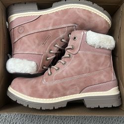 Pink Boots, Hiking Boots, Winter Boots, Girl Boots Size 7.5