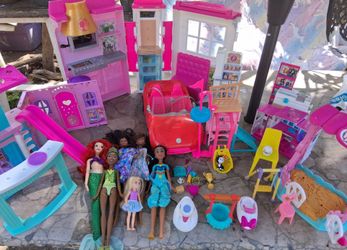 Huge bundle for barbie house mix of everything  you see on pictures $30 obo Slauson ave /western