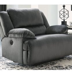 Beautiful Oversized Gray Recliner 