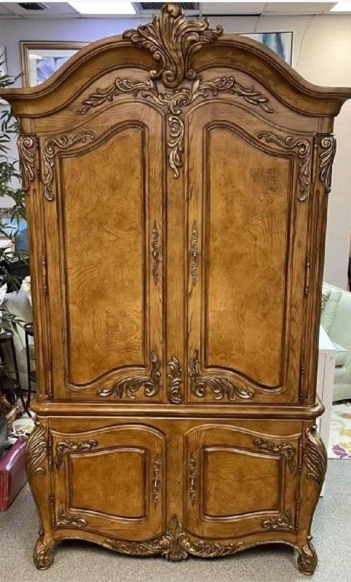 HENREDON ARMOIRE