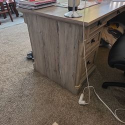 L Shaped Desk