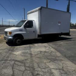 2006 Ford E-350
