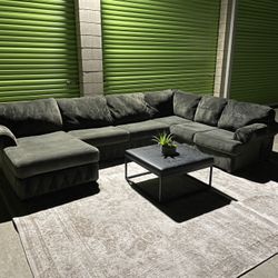 *Free Delivery* Gray Ashley Sectional Couch Sofa 