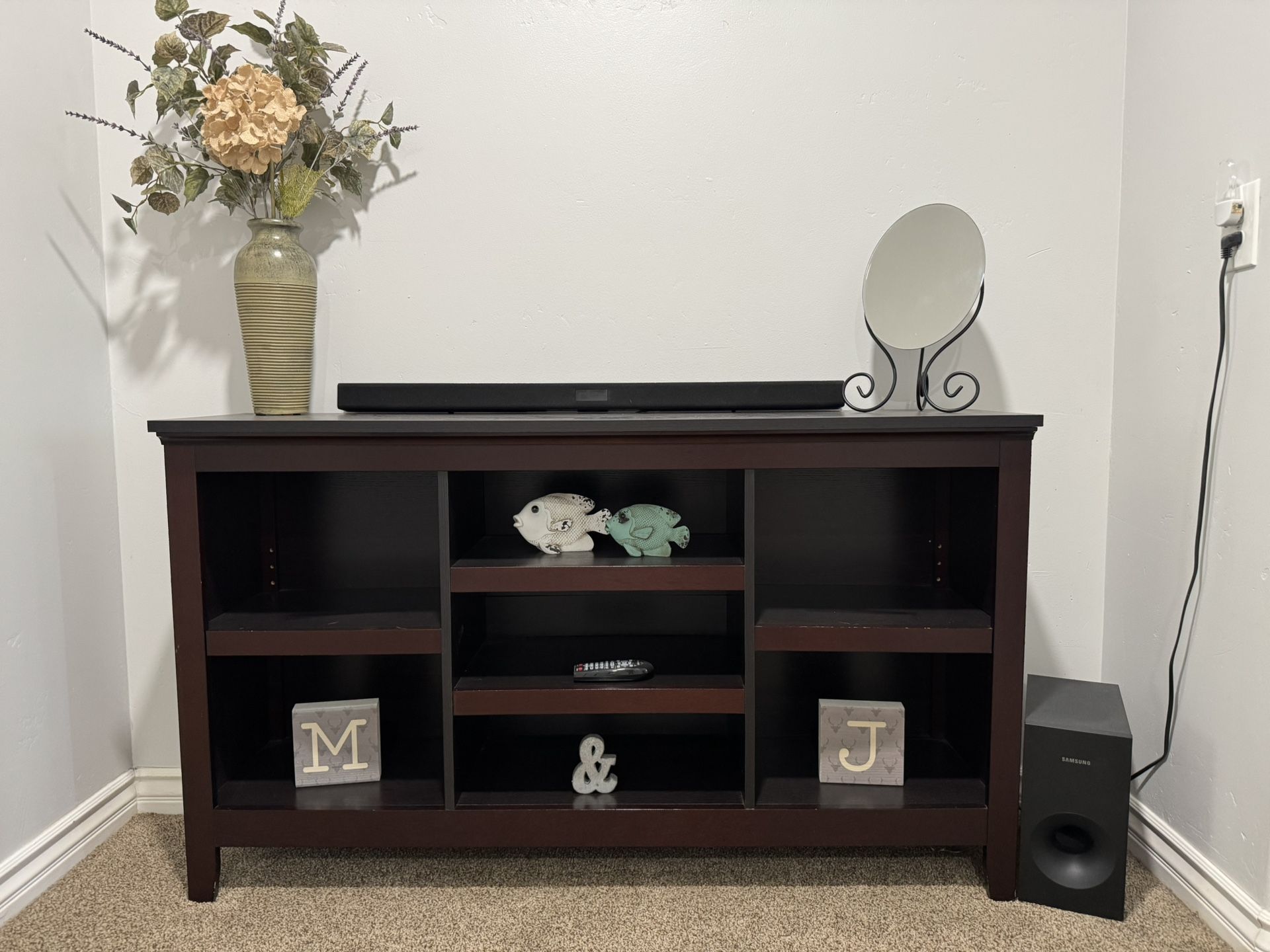 Tv stand