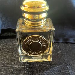 Burberry goddess Perfume