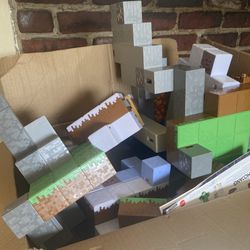 NOT FREE BEST OFFER! Minecraft Survival Playset