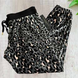 NWT Donna Karan Soft Sleepwear grey leopard print plush jogger pajama pants S