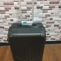 Suitcase 24 inch with Corner Protected   