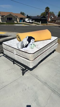 FREE bamboo full size mattress bed box spring