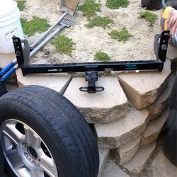 Trailor Hitch Receiver For Toyota SUV Or Truck  3500 Lbs Towing Capacity
