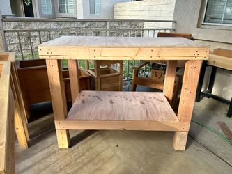 Work Benches 🛠️🪚🪛🔧