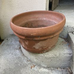 Large Shallow Clay Garden Pot 