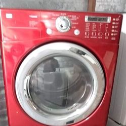 LG Eléctric Dryer For $380