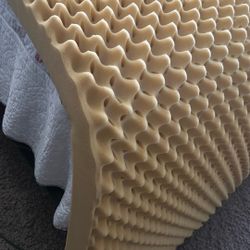 Deluxe Queen Size Foam Mattress Pad