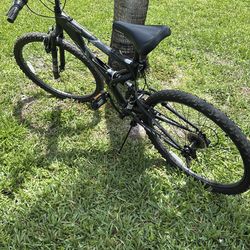 Hyper aluminum frame bike 18 speed everything workks full suspension