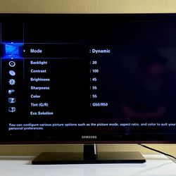 ⭕️ Samsung 40 Inch Flat Screen TV No Smart