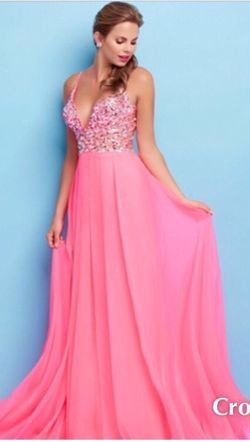 Size 6 Mac Duggal Formal Dress $100