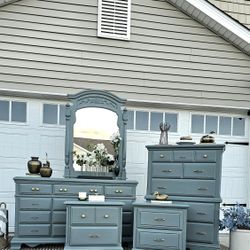 Bedroom Furniture Sets 