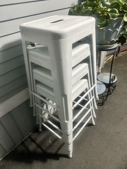 White Metal Bar Stools Set of 4