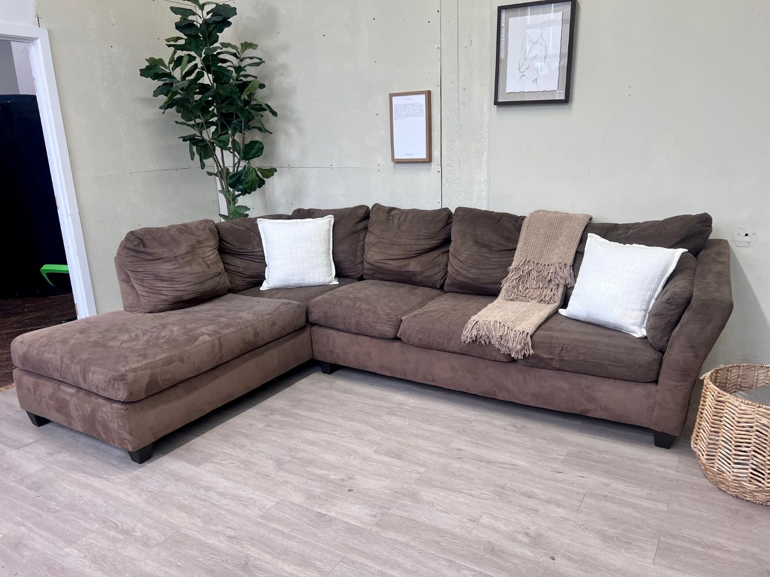 WE DELIVER! 🚚 - Brown Microfiber Modern L Sectional Couch with Chaise