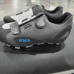 Fizik Cycling Shoes MTB 39 (8 5)
