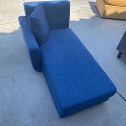 Chaise Lounge