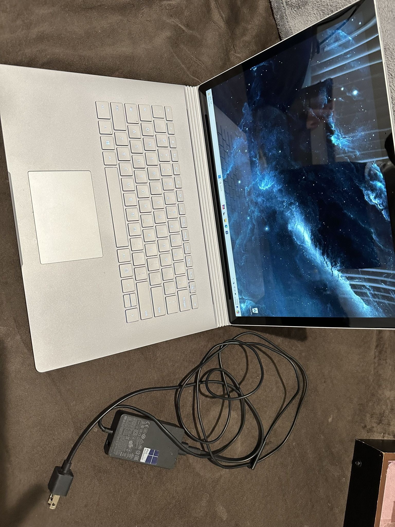 Surface Book 2 w/ DGPU