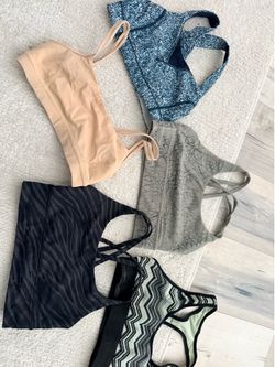 Lululemon sports bras