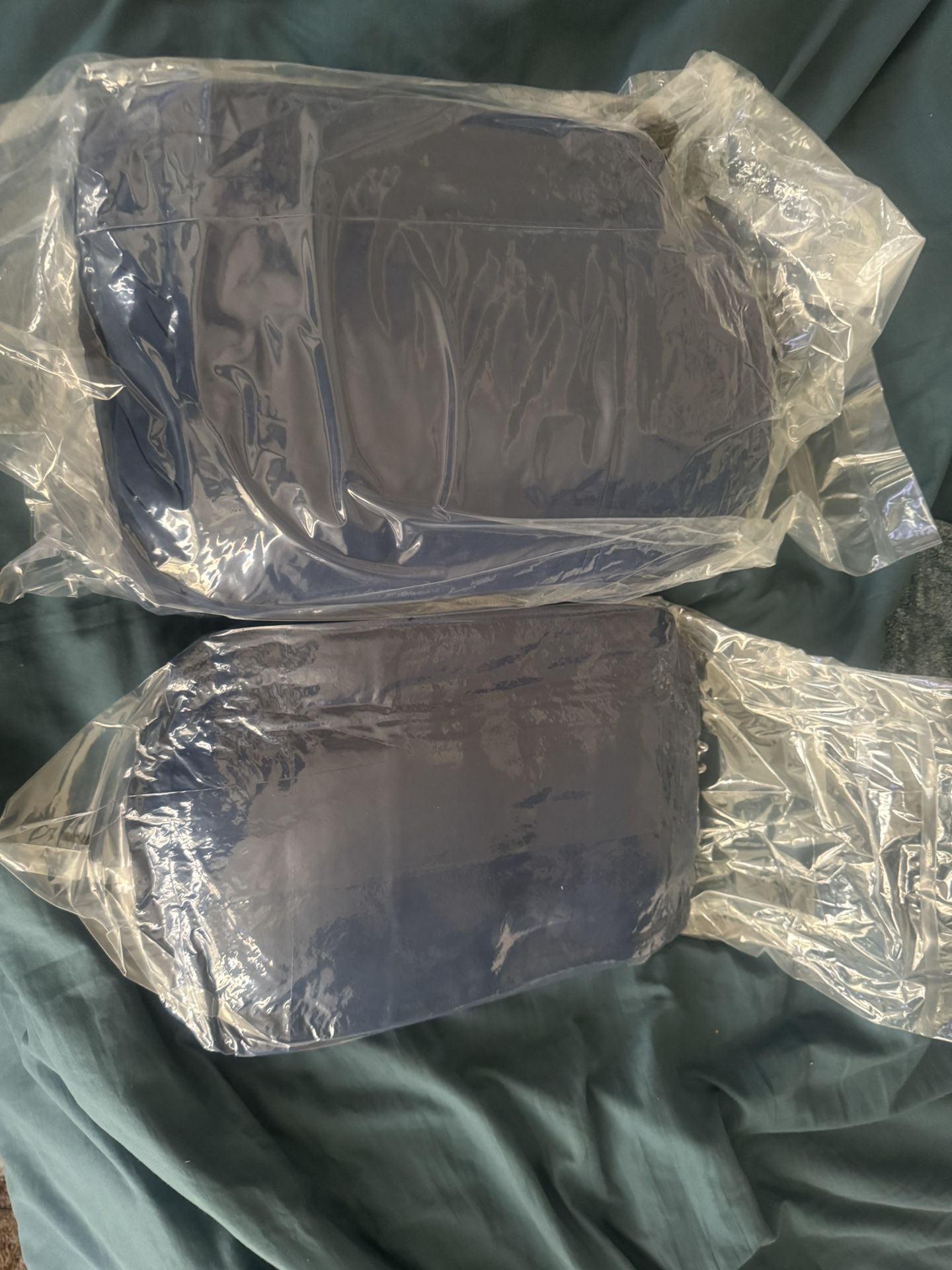 New Twin Comforters Blue Both For $20