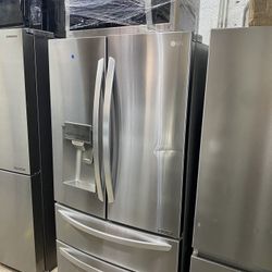 LG REFRIGERATOR/ MICROWAVE COMBO