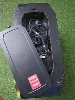 4 / 4
Duracell PowerSource 660 Portable Gasless Generator Power Station