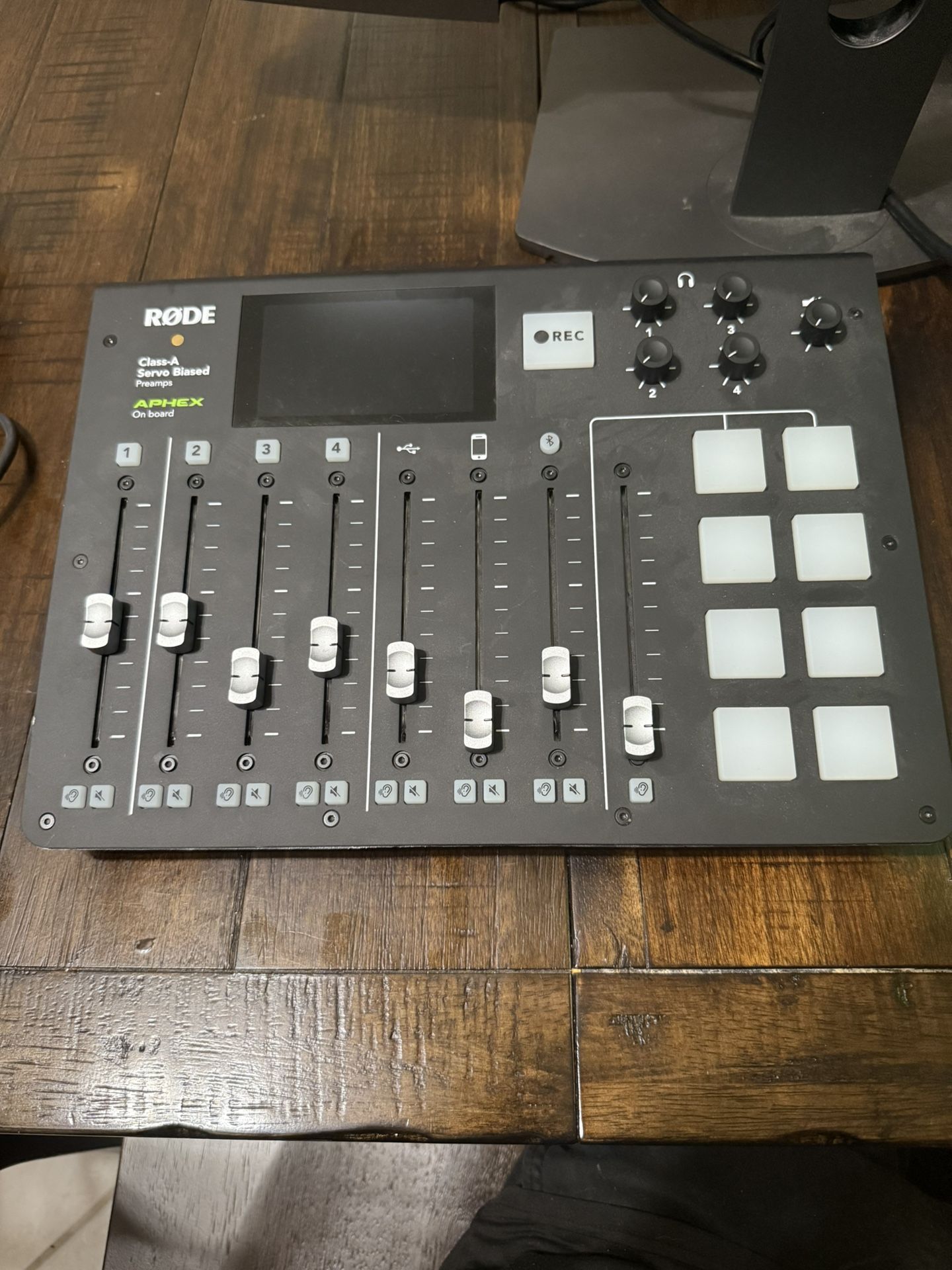 Rode Caster Pro