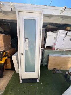 Claro, amigo. Aquí tienes un anuncio profesional y listo para Facebook Marketplace: 🚪 CODEL 24” x 80” Fiberglass Exterior Entry Door – Full Lite Gla
