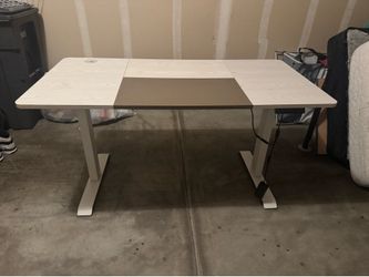 55 in. White Electric Standing Desk Height Adjustable Wooden Workstation