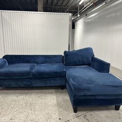 Comfy Nice Blue Sectional Couch 🔥🔥🔥