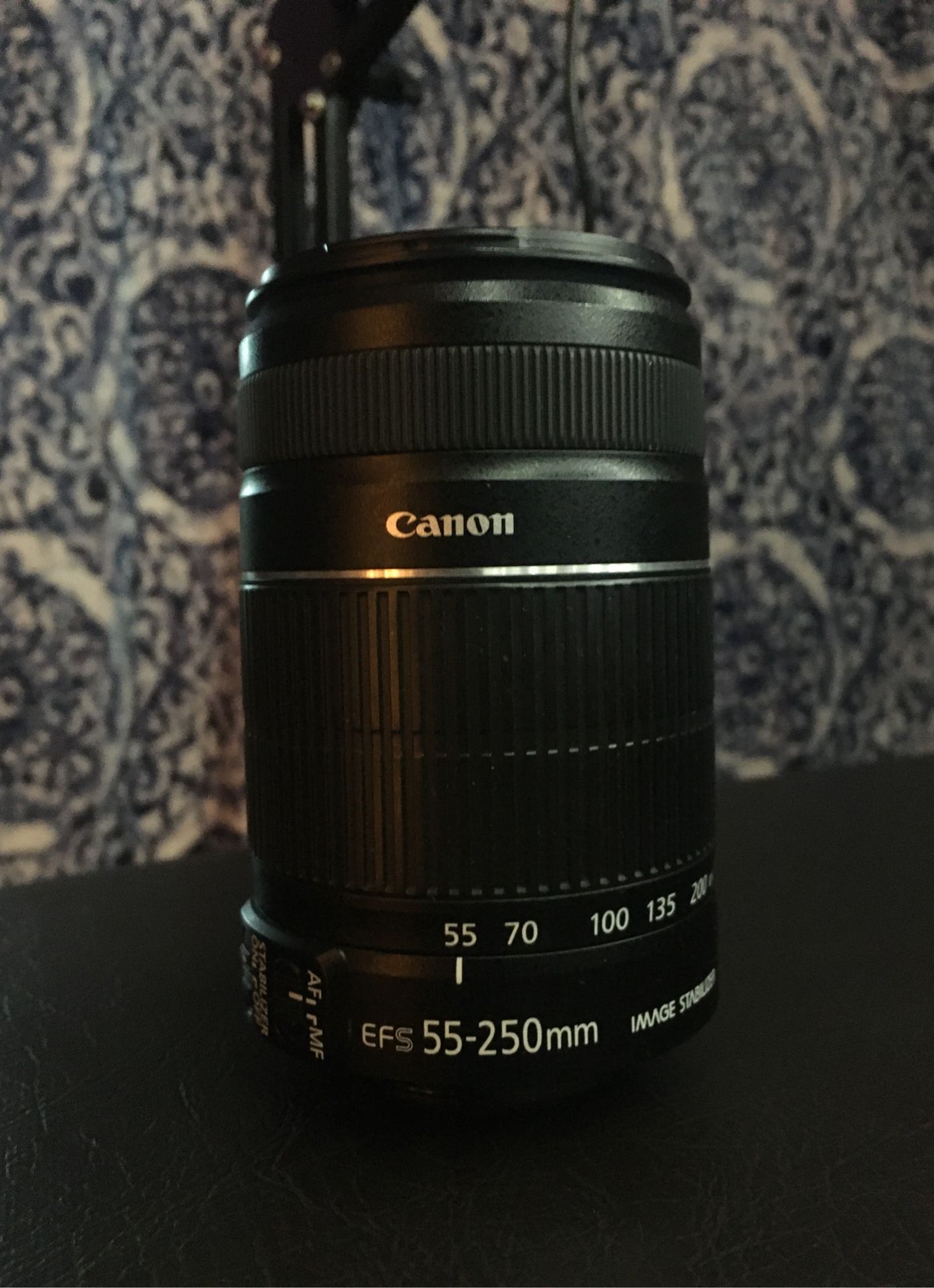 CANON 55mm-250mm lense