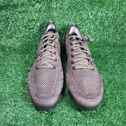 Nike Air Vapor Max Cargo Khaki men's Casual running sneakers shoes
Pre-owned (See pictures for condition), No box
Size 14 Mens