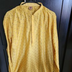 Men's Kurta With White Bottom. Size Large. Used Only 1 Time