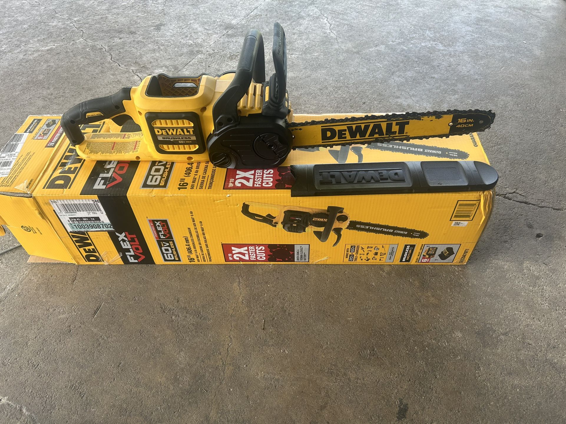 Dewalt 16 in Chainsaw Tool Only