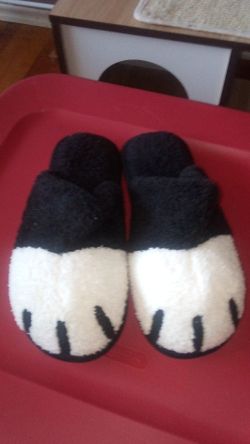 Novelty Paw Print Plush Slippers