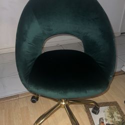 Green Velvety Computer Chair 