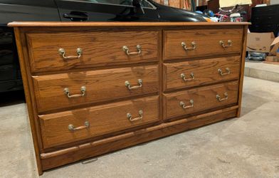 Dresser with optional mirror
