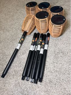Solar wicker lights flickering flame