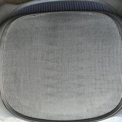 Herman Miller Aeron Chair’s Meshes Size ＢWith Defects As Is