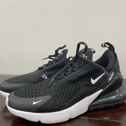 Black Air Max 270
