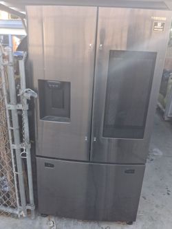 Samsung touchscreen fridge