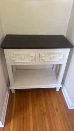 Entry way table w/ drawers